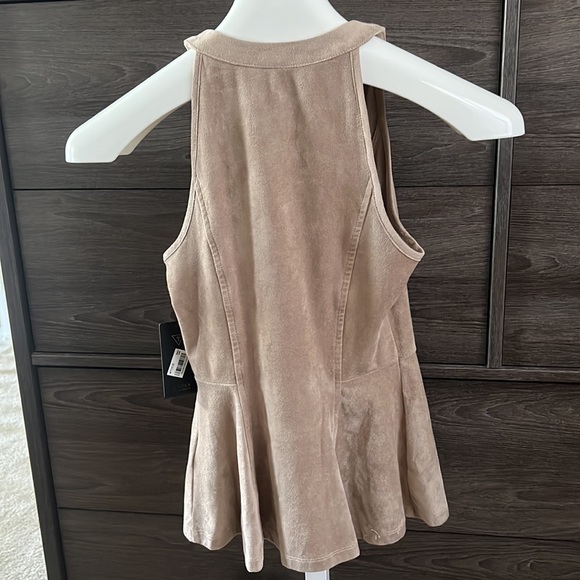 Guess faux suede peplum zip up top XS - Picture 5 of 5